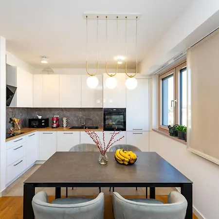 Sky Apartment *